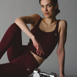 Full Motion Top Burgundy